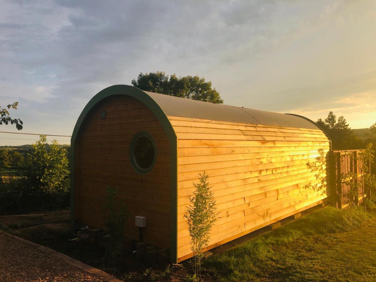Rural Self Contained Cosy Pod House.