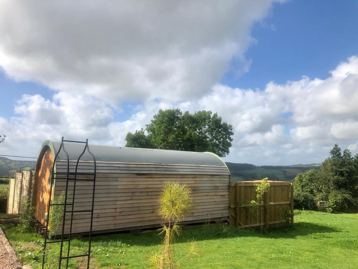 Rural Self Contained Cosy Pod House. Holiday home Garway