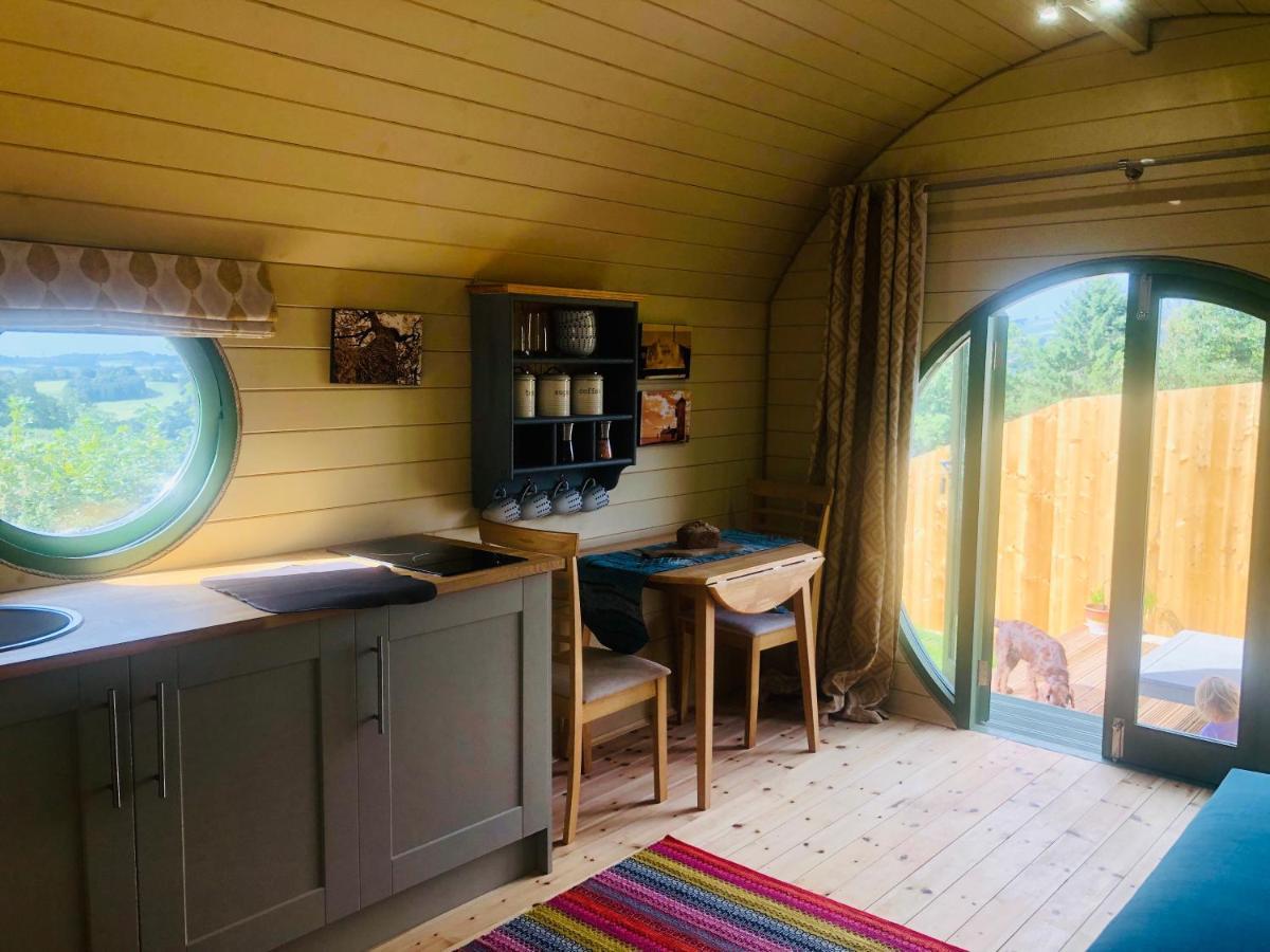 Rural Self Contained Cosy Pod House. Holiday home Garway